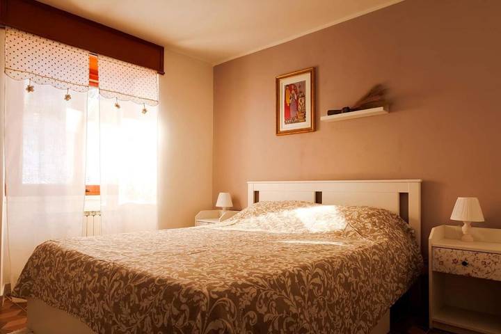 Gîte pour 4 personnes, avec terrasse dans Fénis - 3