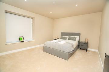 Apartment for 4 People in Birmingham, Birmingham Area, Photo 4