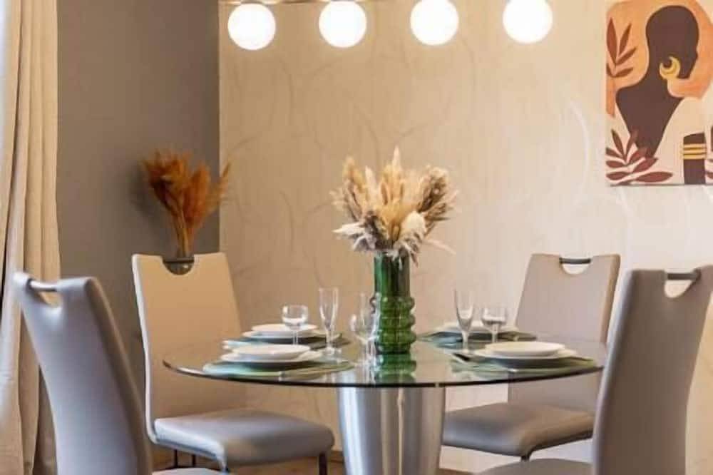 Entire apartment, Appartement Les Oiseaux Thionville in Thionville, Moselle