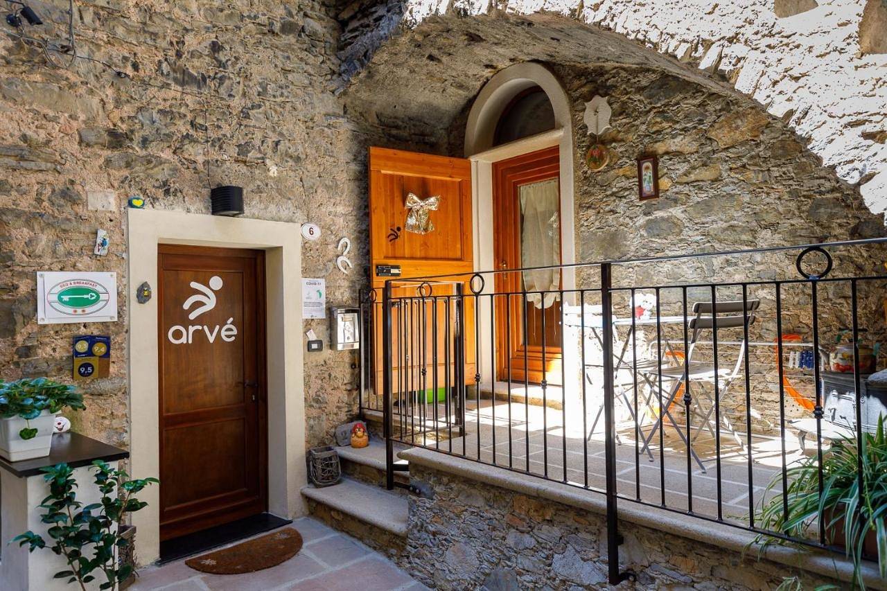 Arvé Castelbianco - B&B e Appartamento in Vesallo, Castelbianco