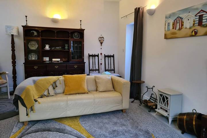 Log cabin for 2 people, with garden in Wells-next-the-Sea