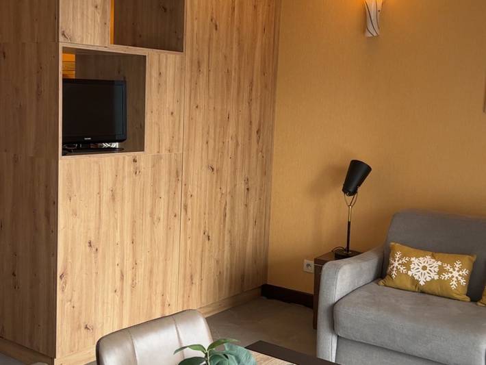 Studio pour 4 personnes, avec Balcon et Jacuzzi ainsi que Terrasse et Piscine