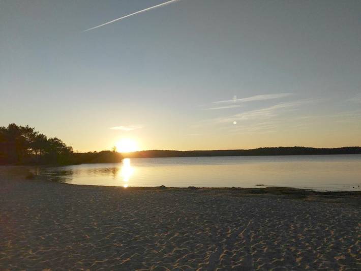 Parc de vacances pour 8 personnes, avec Balcon et Jacuzzi ainsi que Terrasse et Jardin dans les Landes