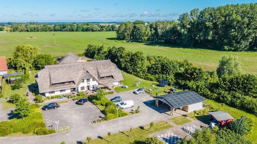 Ferienwohnung für 2 Personen, mit Whirlpool und Garten sowie Pool und Sauna in Sagard - 4