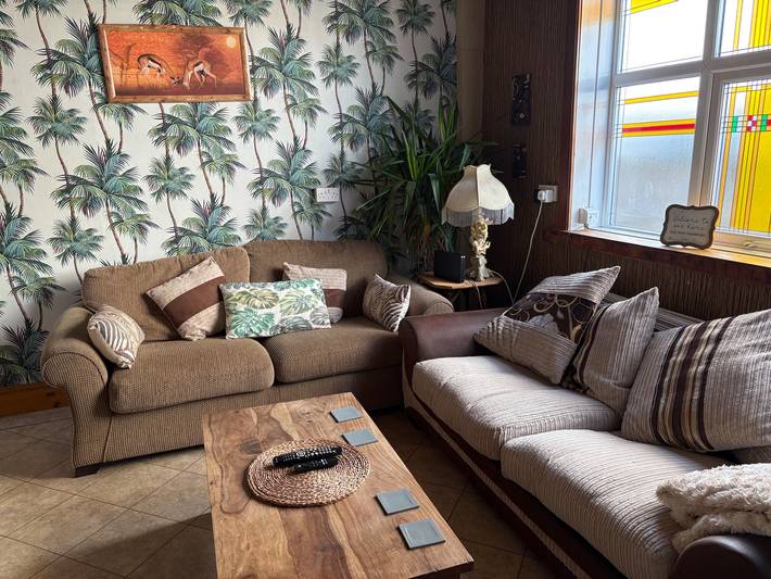 5 Bed Villa - Sleeps 10 - Pets - Garden - Parking in Skegness, Lincolnshire