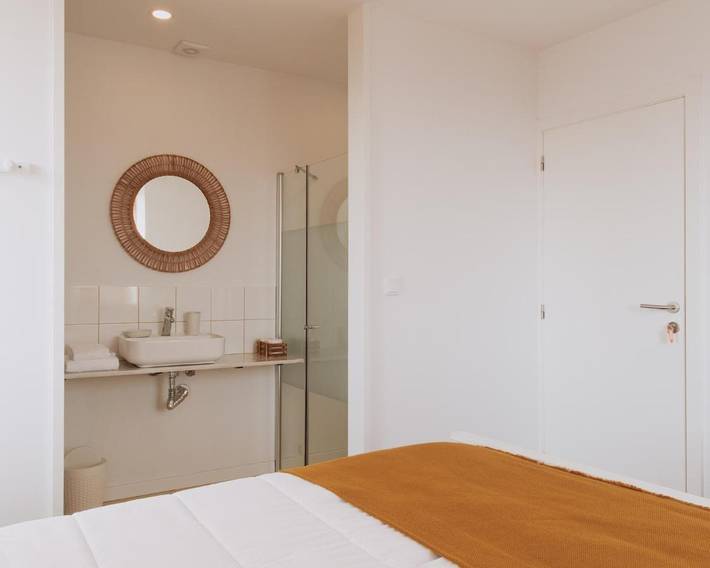 Location de vacances pour 2 personnes, avec jardin ainsi que terrasse et vue à Vila Praia de Ancora - 4