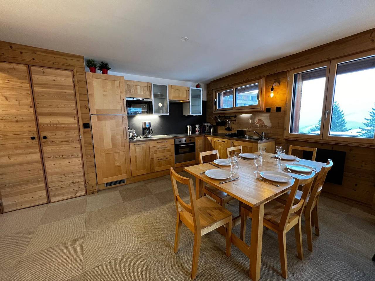 Ganze Wohnung, Gemütliche 8-Personen-Wohnung, renoviert, Südbalkon, Pistenlage, Privatparkplatz, Baby-Ausstattung in Peyragudes, Französische Pyrenäen