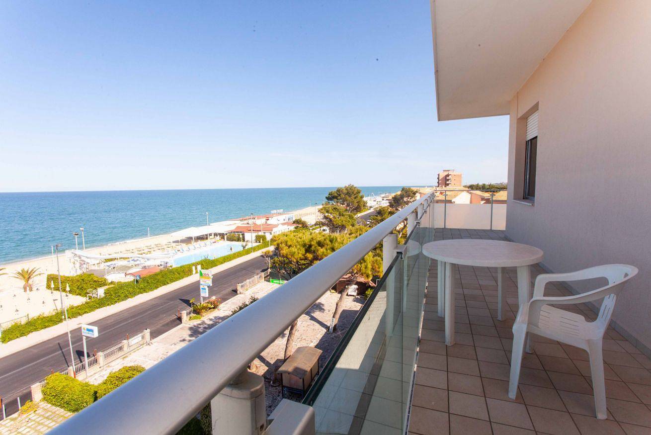 Apartamento entero, M062 - Marcelli, seafront penthouse in Riviera del Conero
