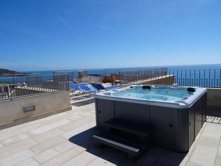 Villa pour 12 personnes, avec balcon et jacuzzi dans Santa Maria di Leuca - 2