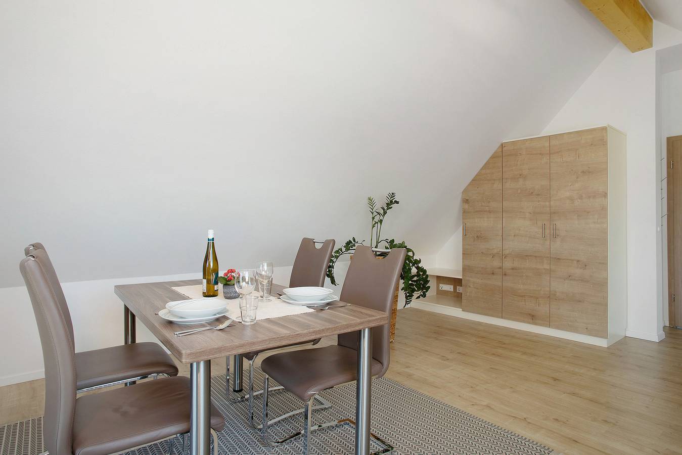 Apartamento entero, Apartamento '3' con vistas al lago, jardín compartido y Wi-Fi in Kressbronn, Region Bodensee-Oberschwaben