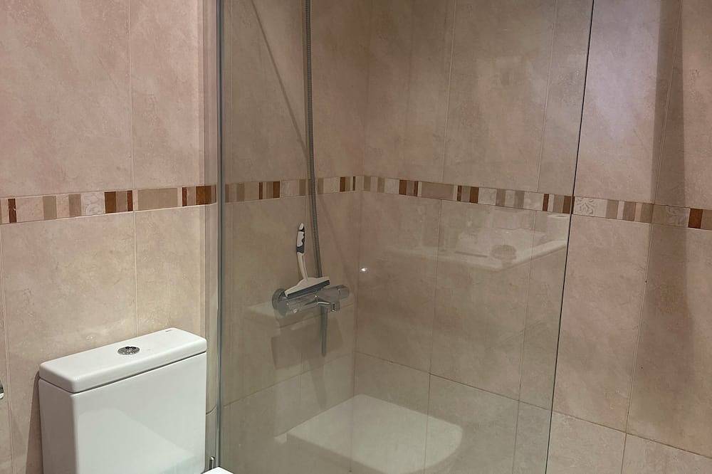 Quiet room by the sea in Badalona, Barcelonès