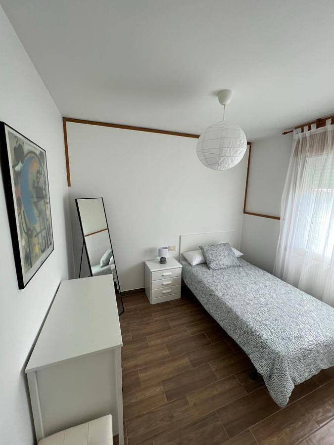 Apartamento inteiro, Three-Bedroom Apartment in Nigrán, Rias Baixas