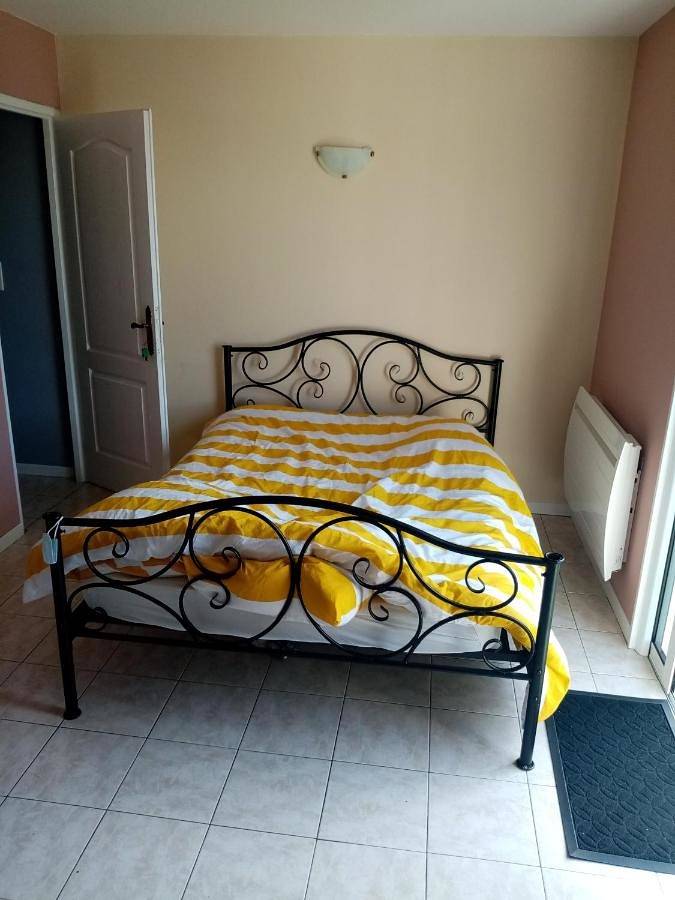Cottage pour 3 personnes, avec terrasse dans Jezainville
