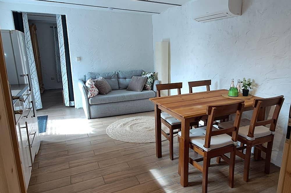 Ganze Wohnung, Ferienwohnung im Landhausstil.   klein, gemütlich und ruhig gelegen in Wasserlosen, Rhön-Bayern