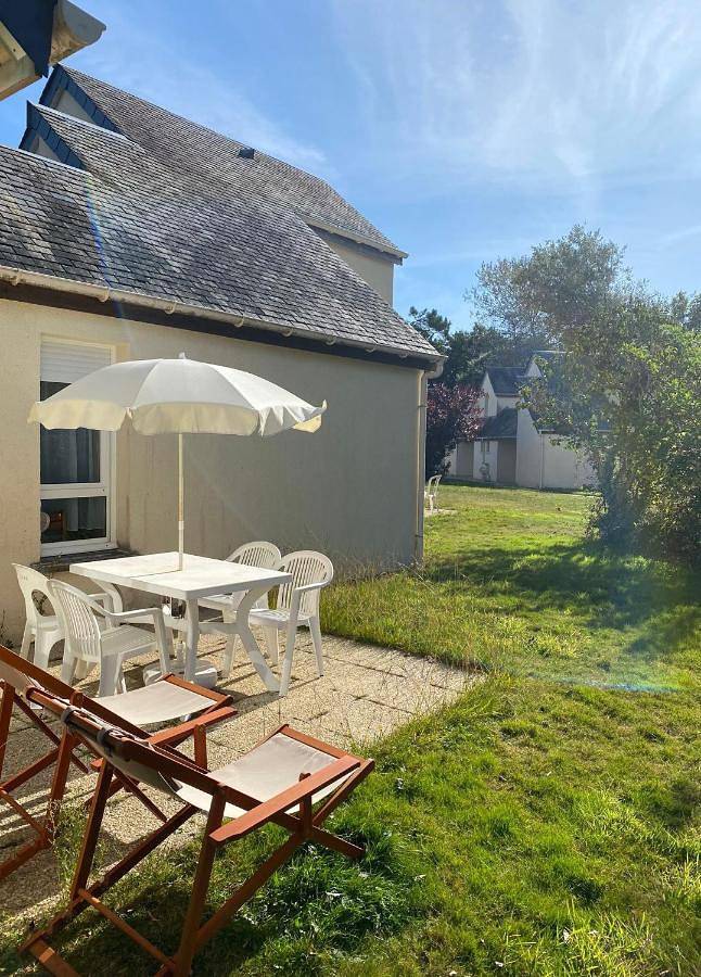 Parc de vacances pour 6 personnes, avec terrasse, animaux acceptés dans Plage Kerler Fouesnant - 4