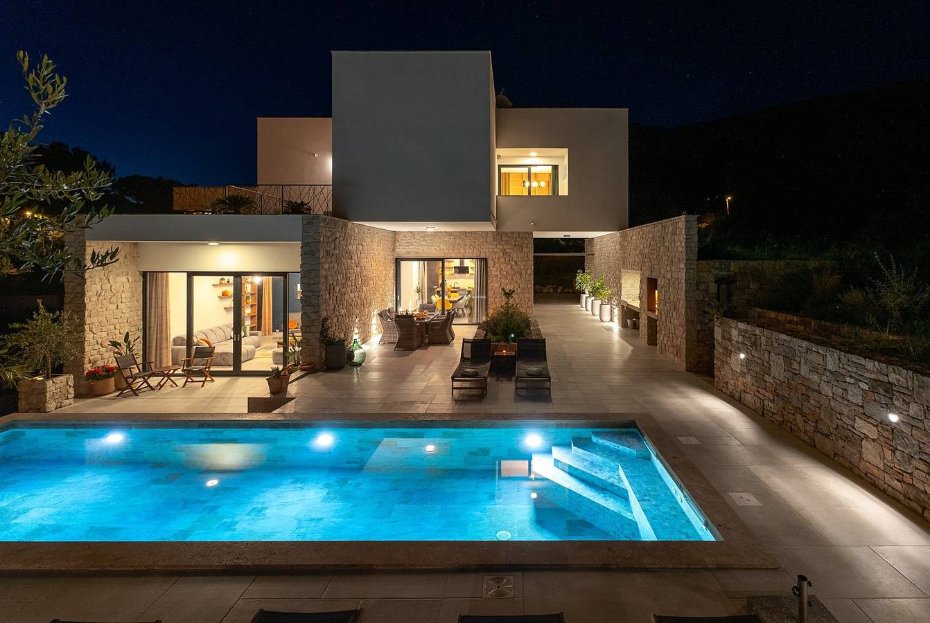 Luxury Villa Praska with 3 en-suite bedrooms, Finnish Sauna, private pool in Grljevac (Podstrana), Podstrana