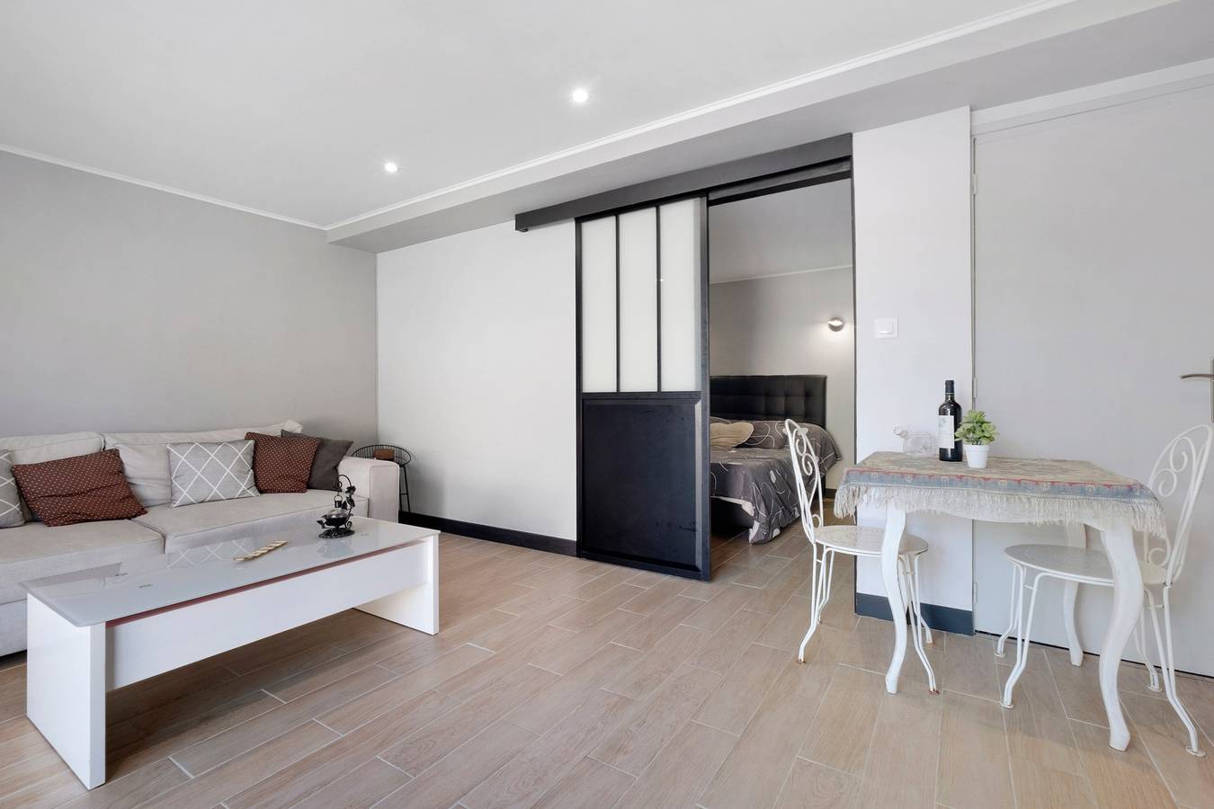 Appartement 'Le Repaire De Belette' met Privéterras, Gedeelde Tuin en Wi-Fi, foto 8