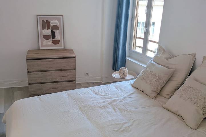 Apartamento entero, T2 bright hyper center in Châlons-en-Champagne, Marne