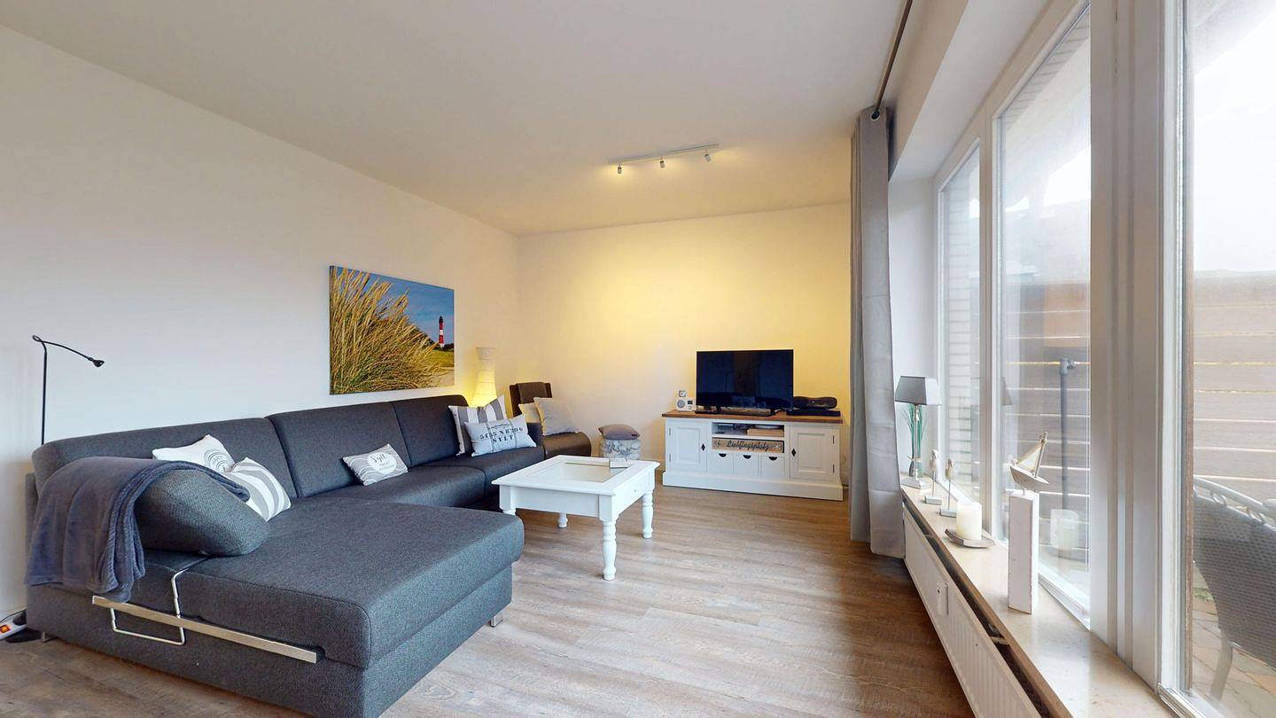 Ganze Wohnung, 2-Zimmer-Erdgeschosswohnung im Hoernem Hüs, strandnah mit Sonnenterrasse in Hörnum, Sylt