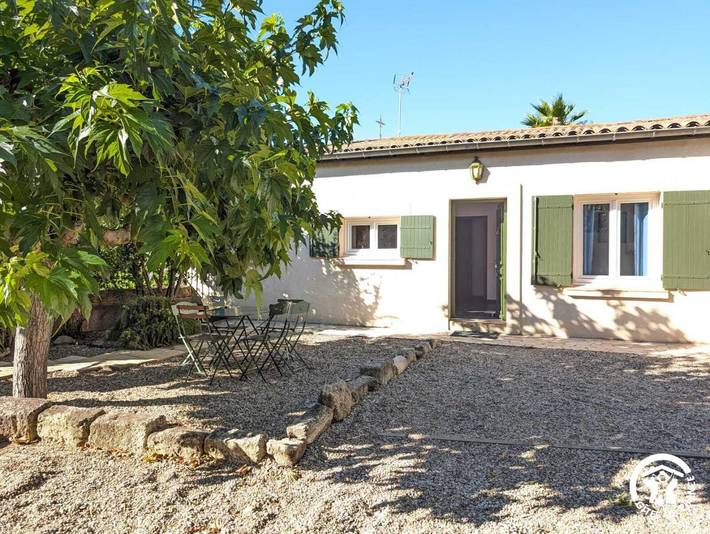 Gîte pour 5 personnes, avec piscine et jardin à Lézignan-la-Cèbe