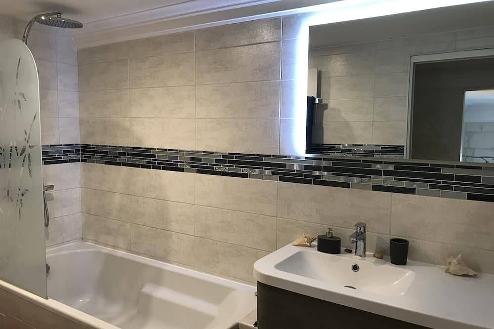 Ganze Wohnung, Charming apartment in the escutcheon in Montpellier, Mittelmeerküste (Frankreich)