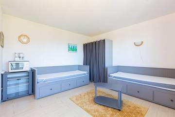 Gîte pour 4 personnes, avec balcon à Germ
