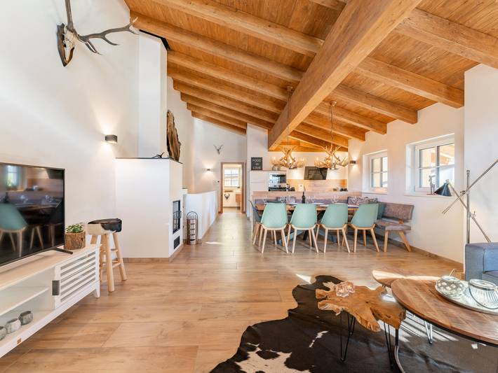 Ski-in/Ski-out Luxus Lodge mit Balkon Garten Terrasse Sauna
 in Bramberg am Wildkogel, Pinzgau
