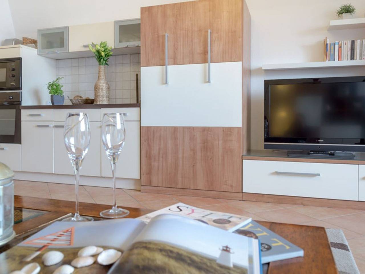 Ganze Ferienwohnung, Ornum 23 - Haus Ornum: Großzügige 2 Zimmer-Maisonettewhg. für 2-4 Personen mit Schwimmbad in Westerland, Sylt (Gemeinde)