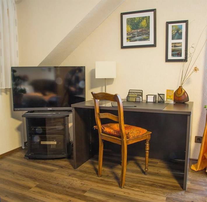 Ganze Ferienwohnung, 2-Bett-Ferienwohnung Nr. 1 in Monreal, Osteifel