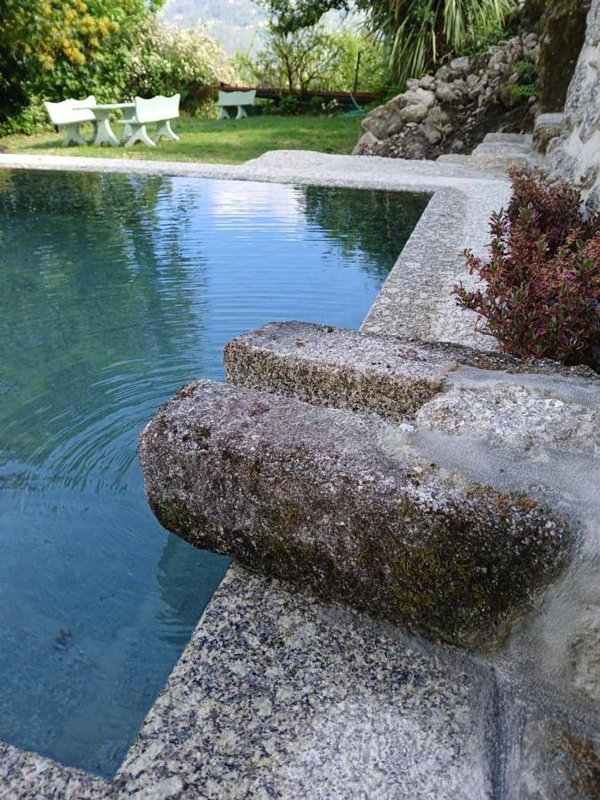 Location de vacances pour 7 personnes, avec vue et vue sur le lac ainsi que jardin et piscine dans Rio Caldo - 3