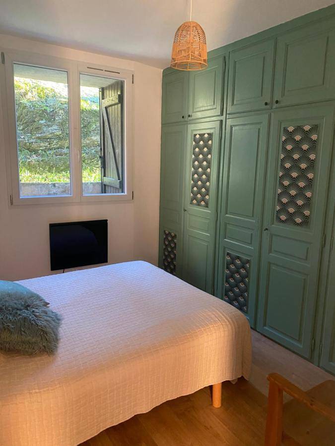 Gîte pour 6 personnes, avec vue ainsi que piscine et terrasse à Avèze (Languedoc-Roussillon) - 4