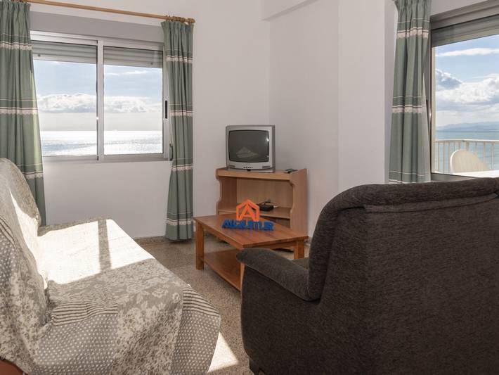 Entire apartment, Family apartment in Cullera with pool close to beach in Platja de Sant Antoni (Cullera), Cullera