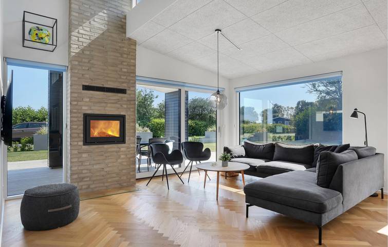 Ferienhaus für 8 Personen mit Terrasse in Sæby, Nordostjütland