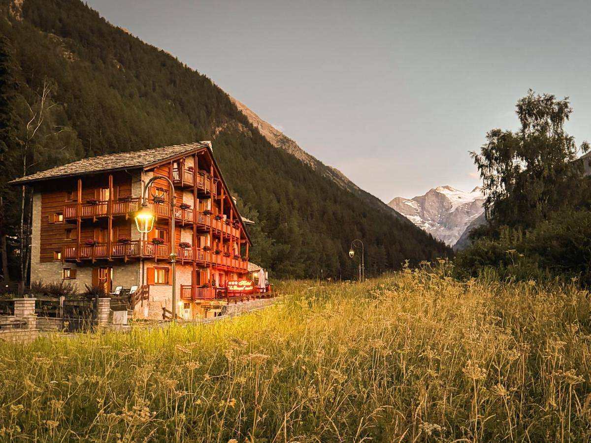 Hotel Le Bouquet - Adults Only in Cogne (bourg), Cogne