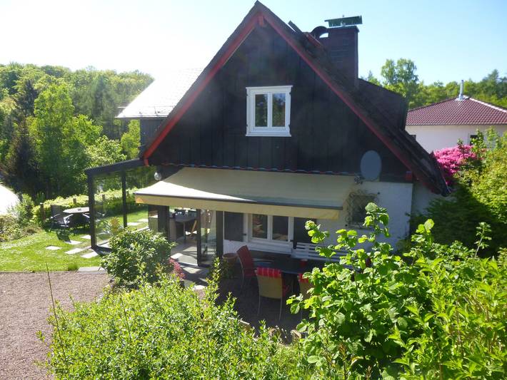 Ferienhaus für 8 Personen, mit Garten und Seeblick, mit Haustier am Sorpesee