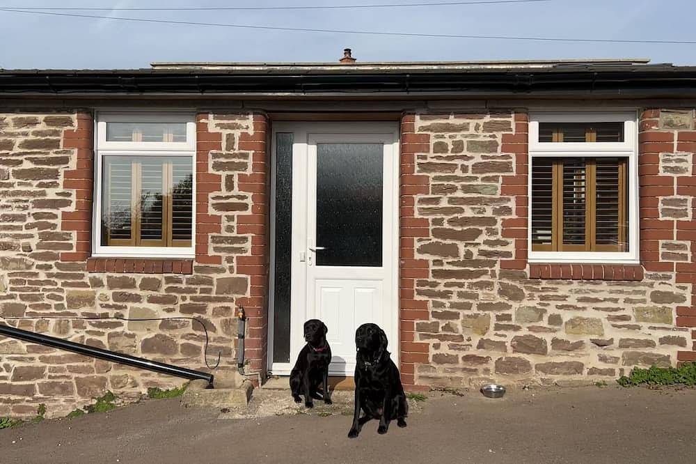 Our pet-friendly accommodation is ideal for an escape to the countryside. in Gloucestershire