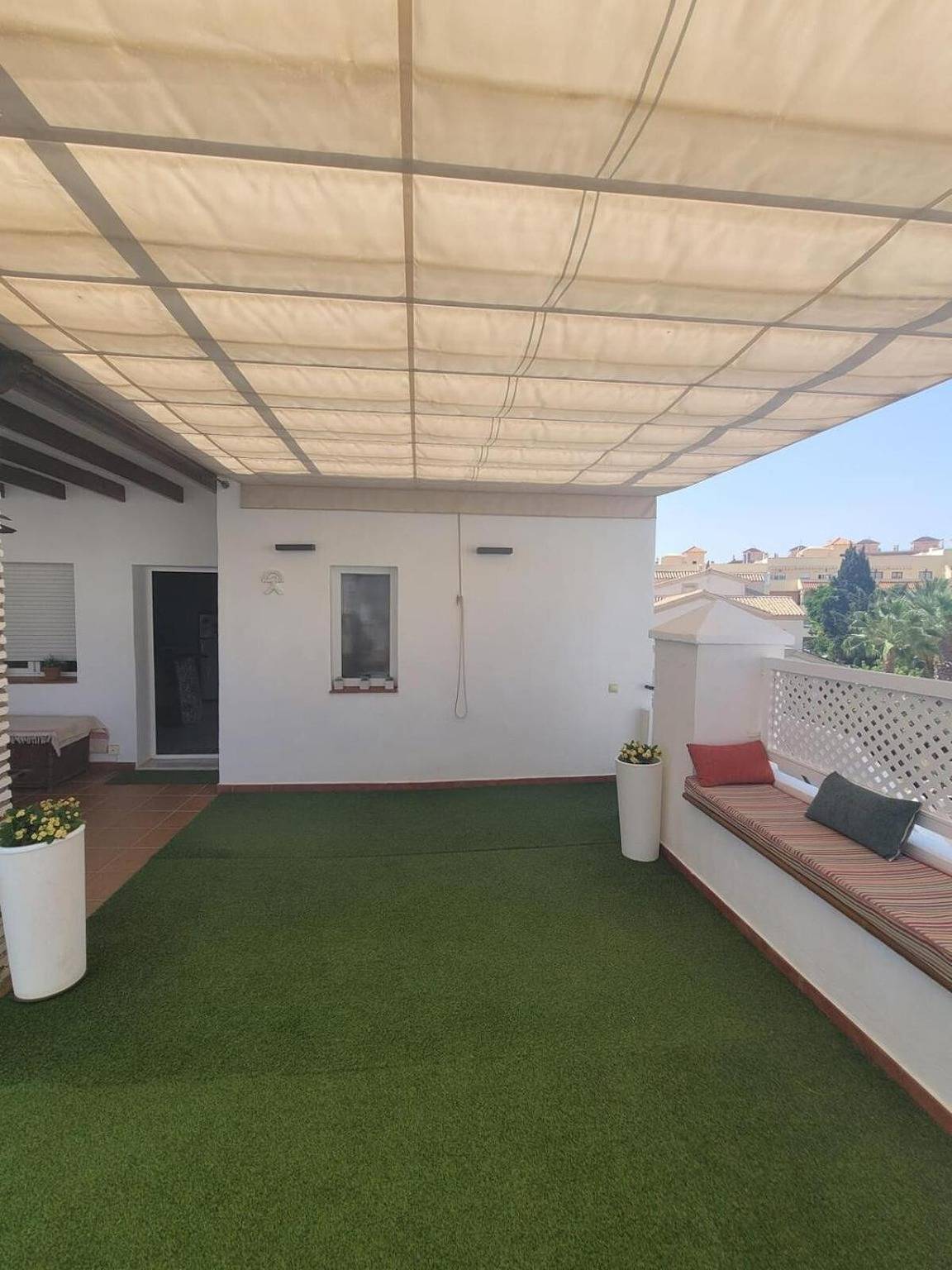 Apartamento entero, Exclusivo ático dúplex de diseño en la mejor zona de Almería in Roquetas de Mar, Costa de Almería