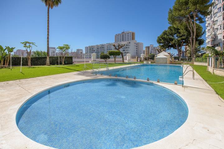 Ferienwohnung für 7 Personen, mit Balkon und Garten sowie Kinderpool in Fuengirola - 2