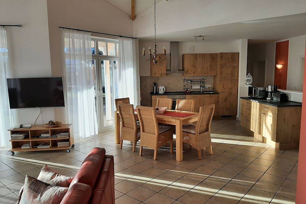 Vacation home in Strasen with pool, (Mundt, Roswitha) H1 - Holiday home in Strasen with pool, (Mundt, Roswitha) in Strasen, Wesenberg