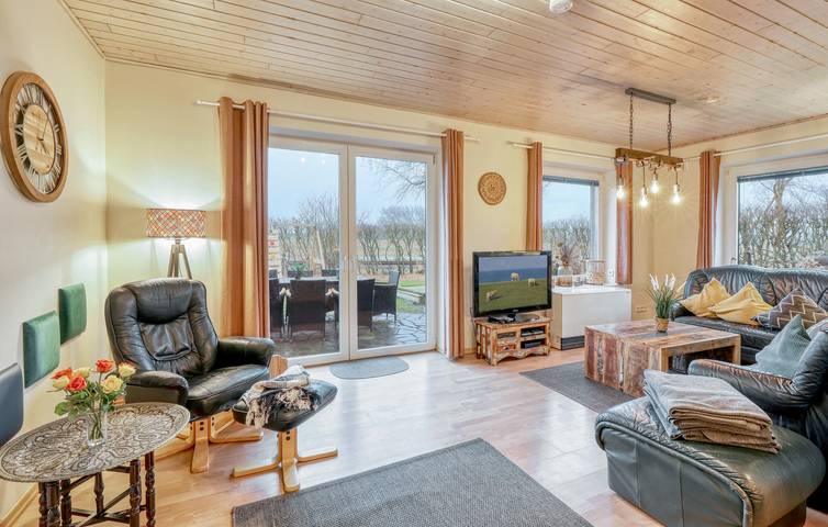 Garten-Appartement in der Nähe von Strand & Essen, Parkplatz & WiFi in Dagebüll, Nordfriesland