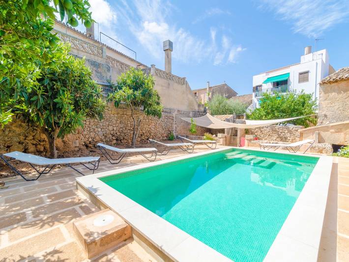Casa de vacaciones para 8 personas, con piscina, Familias con niños en Algaida