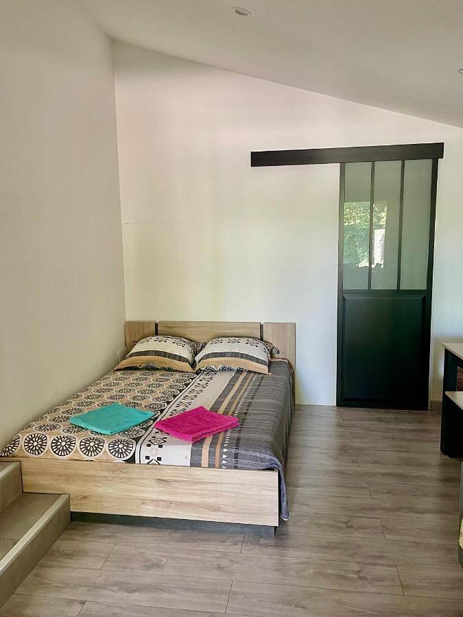 Gîte pour 3 personnes, avec jacuzzi et jardin à Saint-Didier - 3