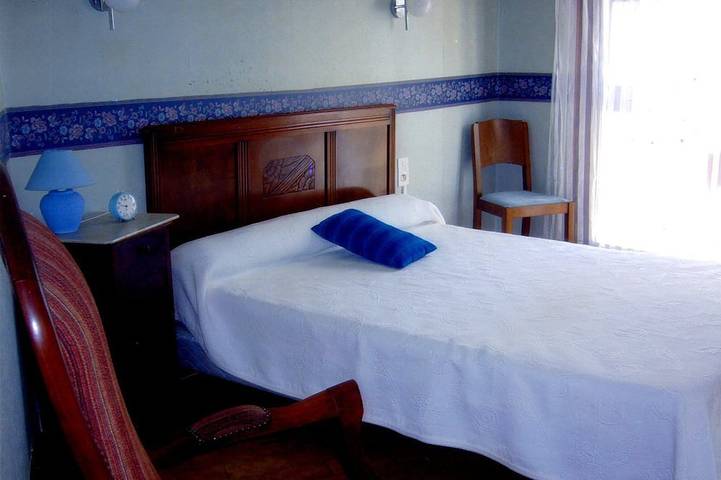 Gîte pour 4 personnes, avec jardin à Pierrerue - 2