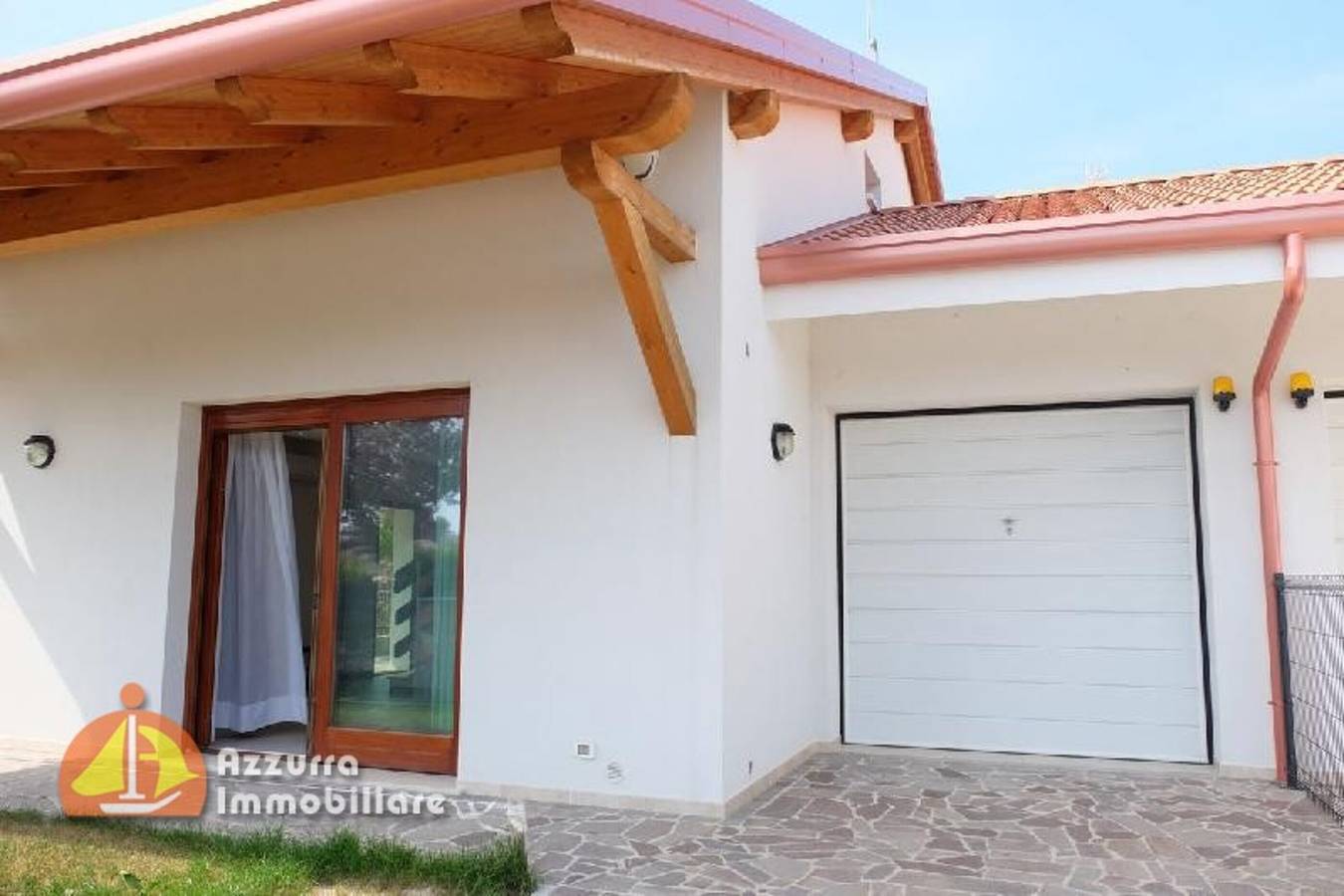 Villa „Mascagni 01“ mit privater Terrasse, Garten und Klimaanlage in Lido di Jesolo, Jesolo-stadt