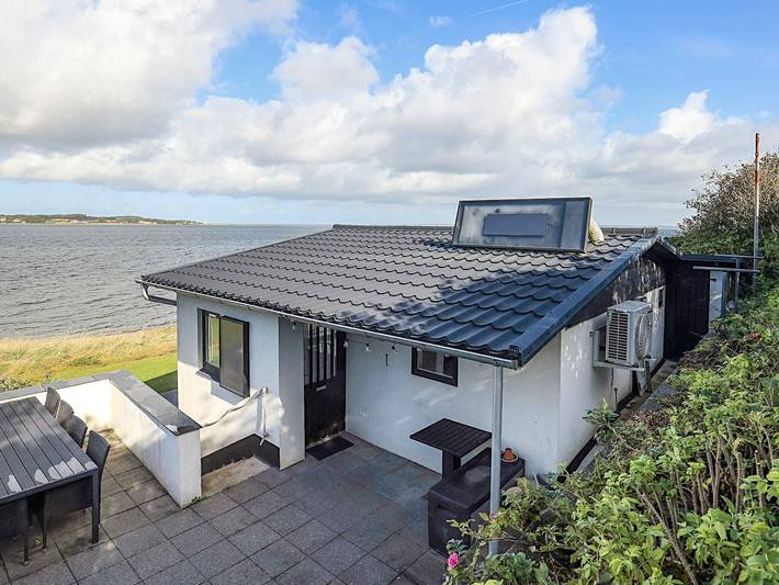 Ferienhaus für 4 Personen, mit Terrasse, mit Haustier in Hvalpsund