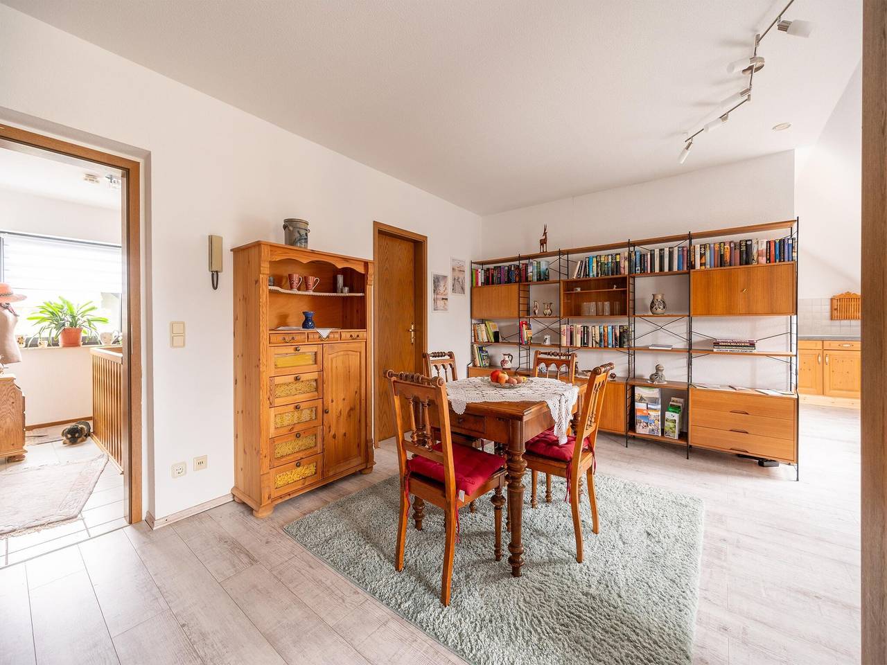 Geheel appartement, Zonnig balkonverblijf, Birlenbach in Birlenbach, Lahn-Taunus