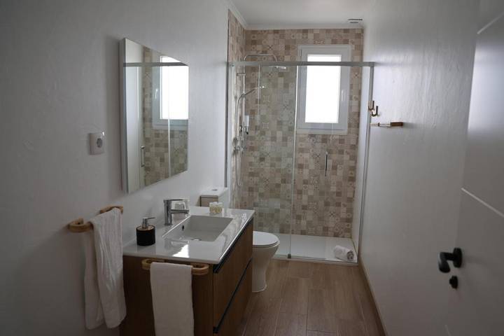 Location de vacances pour 5 personnes, avec bassin pour enfant et piscine ainsi que balcon et vue à Campo Maior - 4
