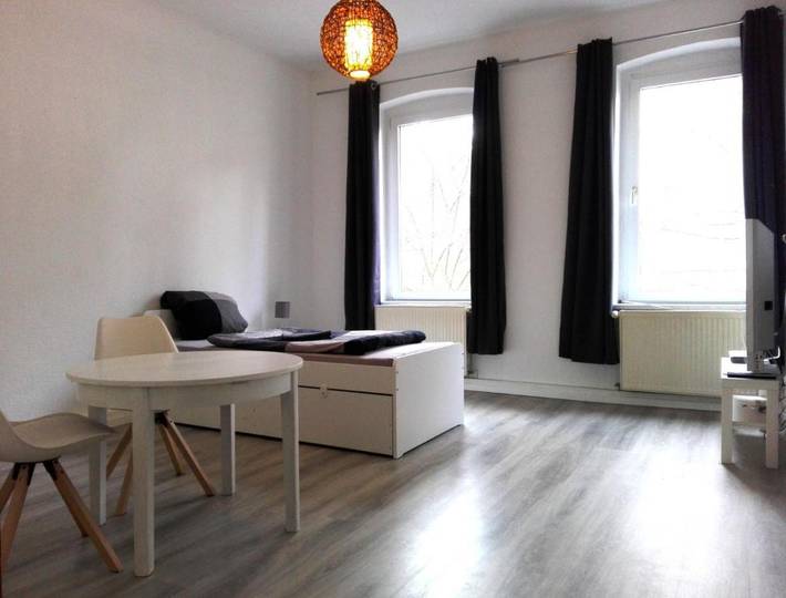 Ferienwohnung für 5 Personen, mit Terrasse und Garten in Zeitz