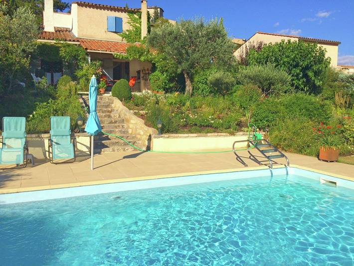 Location de vacances pour 6 personnes, avec Terrasse ainsi que Jardin et Piscine à Montagnac-Montpezat
