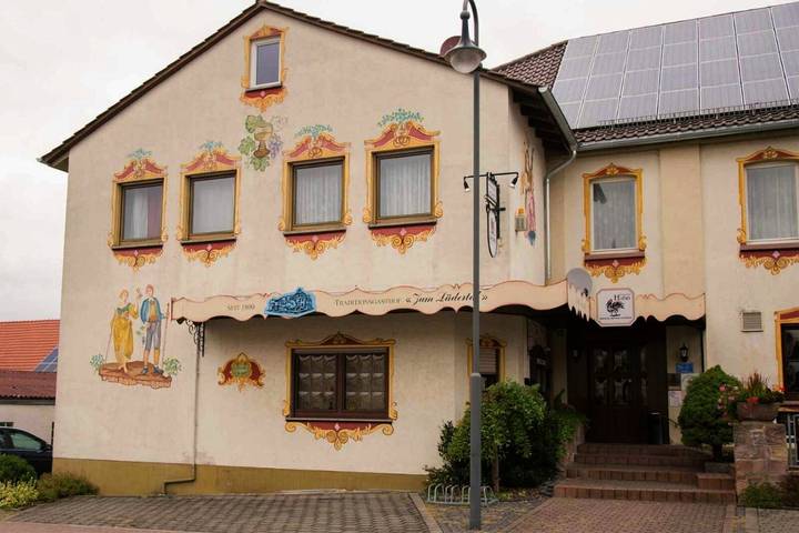 Ferienhaus für 2 Personen, mit Terrasse und Garten